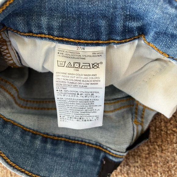 Banana Republic Light Wash Skinny Fit Ripped  Jeans Size 4 / 27 - Picture 3 of 4